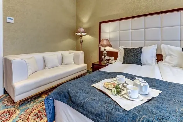 Deluxe Tek Büyük Yataklı Oda