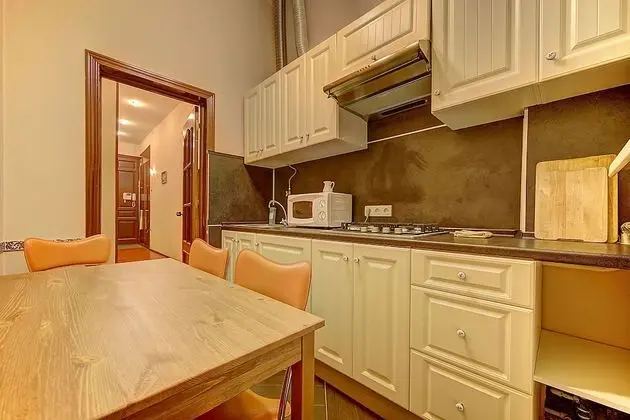 Apart Daire, 1 Yatak Odası, Mutfak (Nevsky 65)