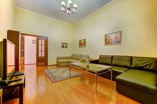 Apart Daire, 1 Yatak Odası, Mutfak (Nevsky 65)