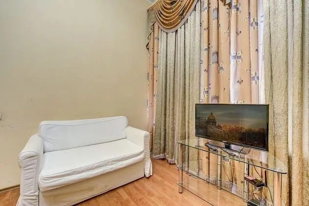 Apart Daire, 2 Yatak Odası (Nevsky 65)