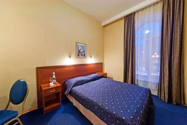 Standard Tek Büyük Yataklı Oda