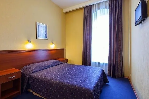 Standard Tek Büyük Yataklı Oda