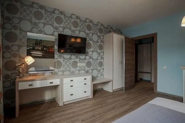 Standard Stüdyo, Küçük Mutfak