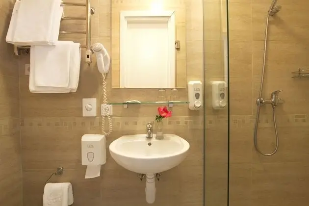 Standard Tek Büyük veya İki Ayrı Yataklı Oda