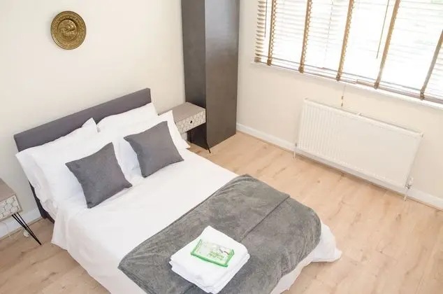 Ev (1 Bedroom)