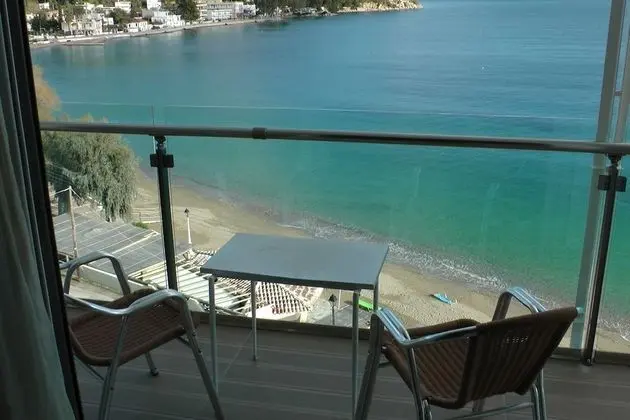 Superior Tek Büyük veya İki Ayrı Yataklı Oda, Deniz Manzaralı
