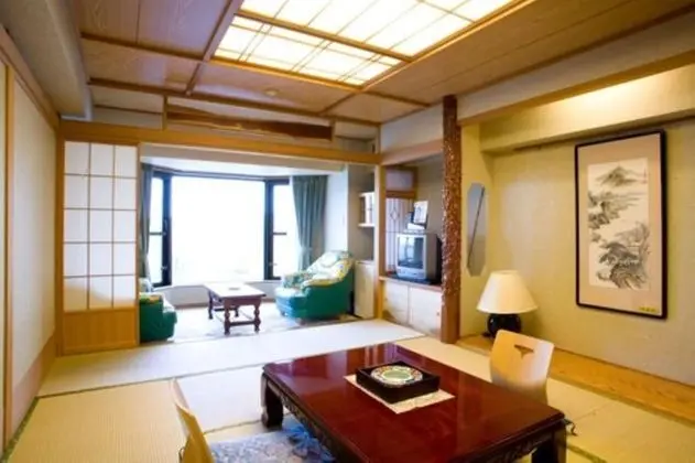 Traditional Oda, Sigara İçilmez, Dağ Manzaralı (Crystal Building)