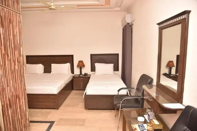 Deluxe Üç Kişilik Oda