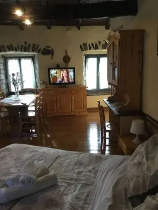 Tek Büyük Yataklı Oda, Dağ Manzaralı (Beta)