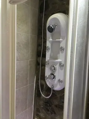 Tek Büyük Yataklı Oda, Dağ Manzaralı (Eta)