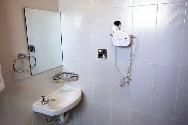 Stüdyo, Sigara İçilmez