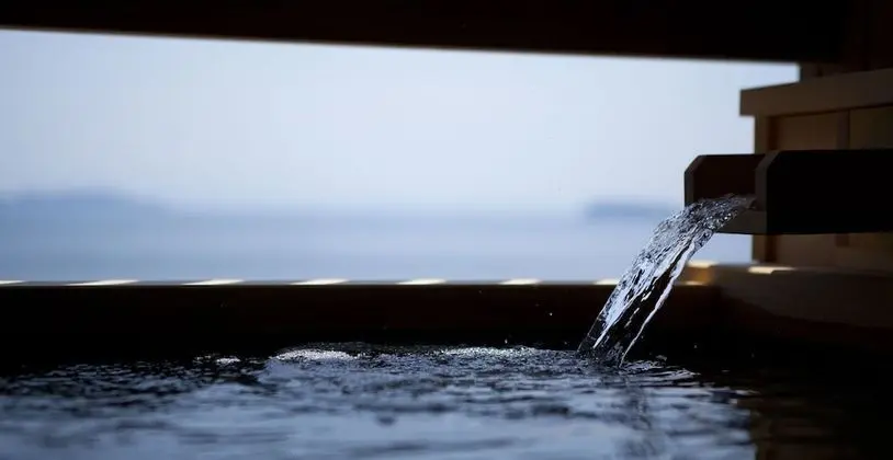 Traditional Süit, Sigara İçilmez (Open-Air Onsen)