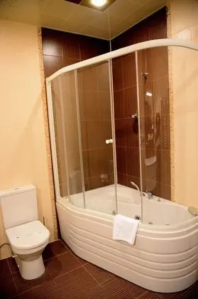Süit, 1 En Büyük (King) Boy Yatak