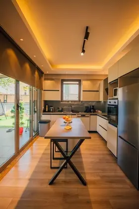 Royal Corner Villa Oda