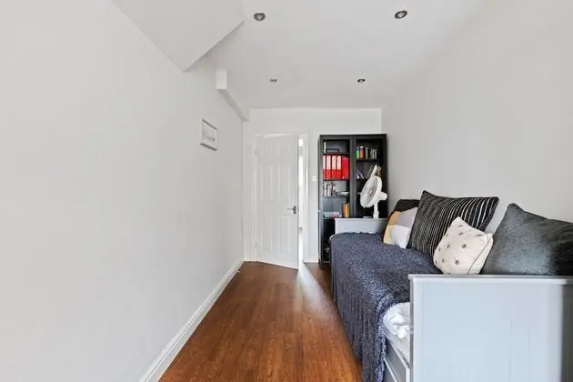 Ev (4 Bedrooms)