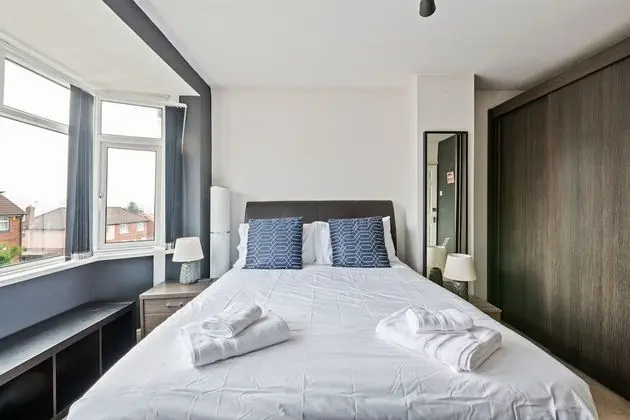 Ev (4 Bedrooms)