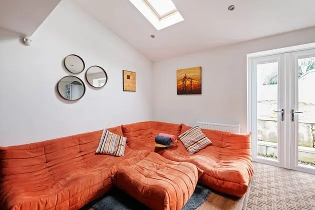 Ev (4 Bedrooms)