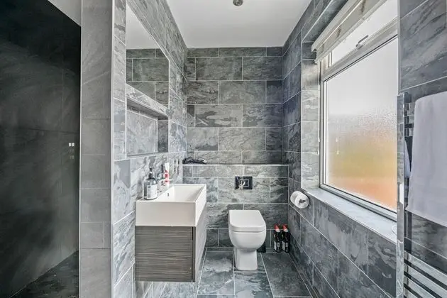 Ev (4 Bedrooms)