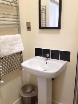 Tek Kişilik Oda, 1 Tek Kişilik Yatak, Sigara İçilmez