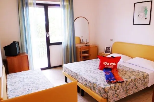 Economy Tek Büyük Yataklı Oda