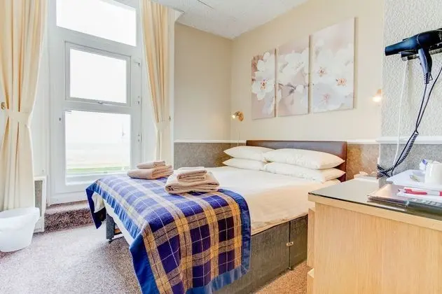 Double Sea View Room 7