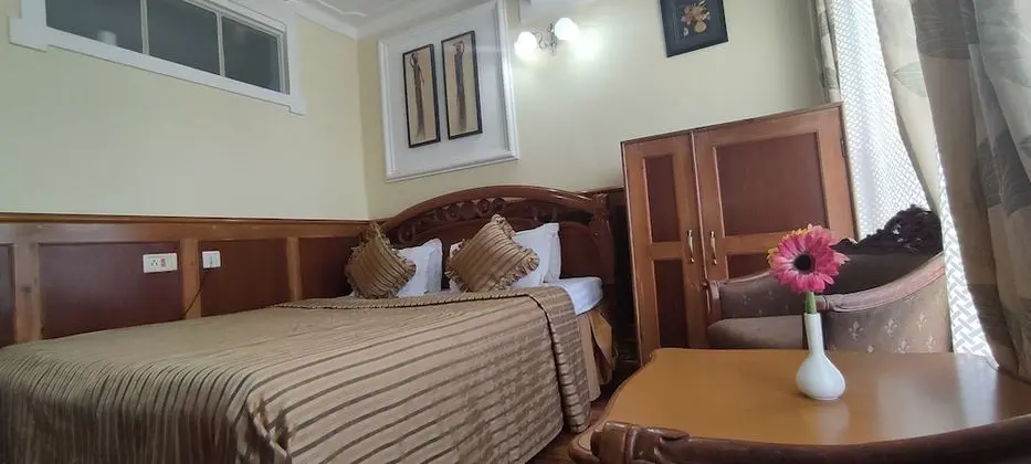 Deluxe Tek Büyük Yataklı Oda