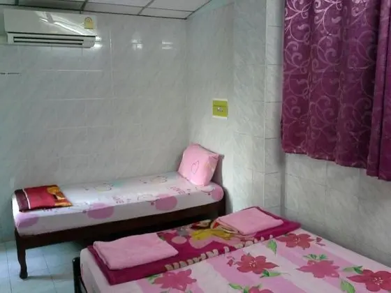 Standard Triple Room with Shared Bathroom