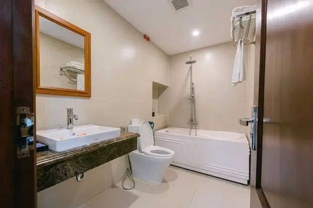 Deluxe İki Ayrı Yataklı Oda, Birden Çok Yatak, Küvet, Şehir Manzaralı