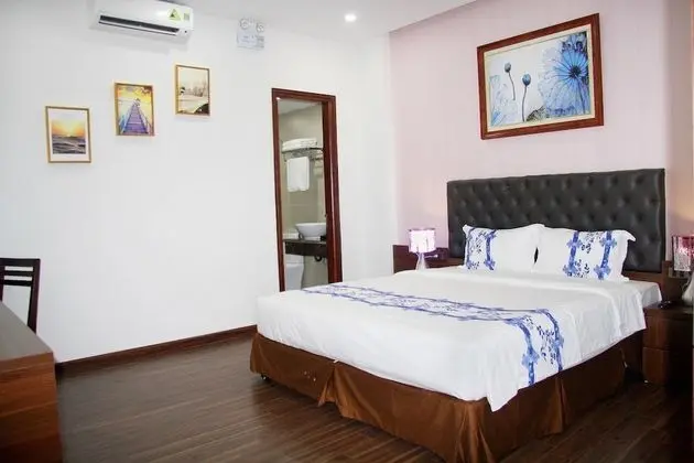 Deluxe Tek Büyük Yataklı Oda, 1 Büyük (Queen) Boy Yatak, Küvet, Şehir Manzaralı