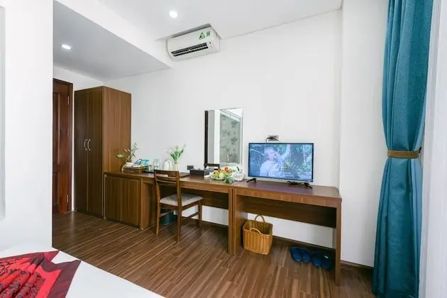Deluxe Tek Büyük Yataklı Oda, 1 Büyük (Queen) Boy Yatak, Küvet, Şehir Manzaralı