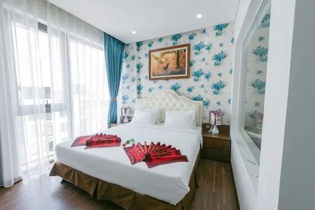Deluxe Tek Büyük Yataklı Oda, 1 Büyük (Queen) Boy Yatak, Küvet, Şehir Manzaralı