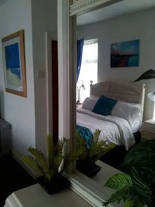 (2) Family Room