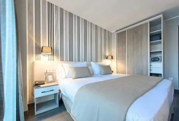 Superior Tek Büyük Yataklı Oda