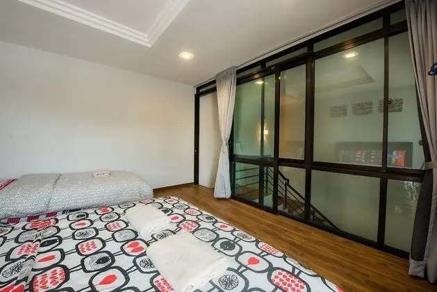 Luxury Villa, Birden Çok Yatak Odası