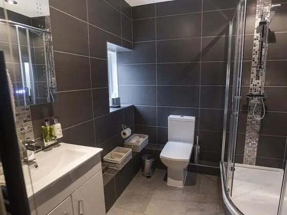 Luxury Süit, Banyolu/Duşlu