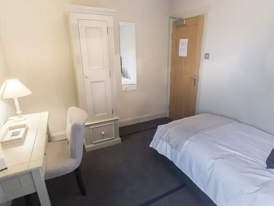 Luxury Tek Kişilik Oda, Banyolu/Duşlu, Bahçe Manzaralı