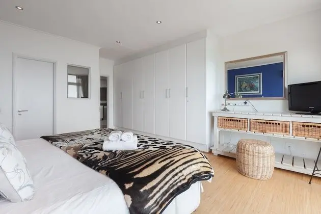 Tek Büyük veya İki Ayrı Yataklı Oda