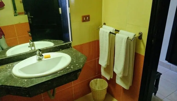 Economy Tek Büyük Yataklı Oda
