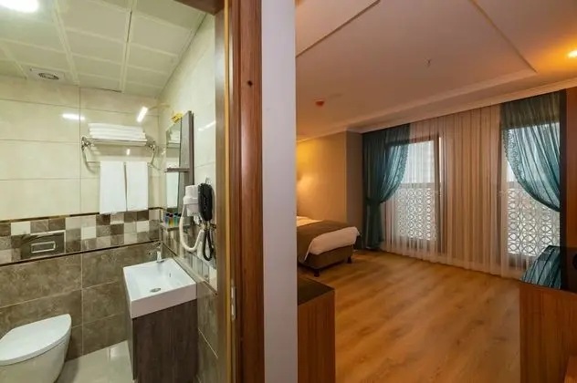 Deluxe Büyük Yataklı Tek Kişilik Oda