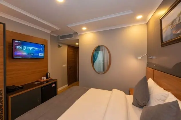 Deluxe Büyük Yataklı Tek Kişilik Oda