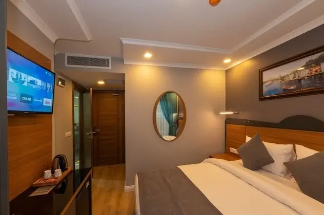Deluxe Büyük Yataklı Tek Kişilik Oda