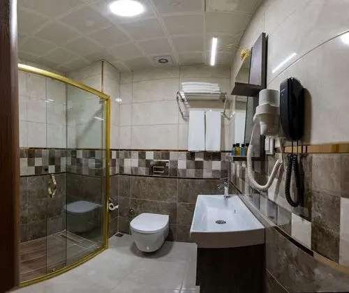 Deluxe Üç Kişilik Oda