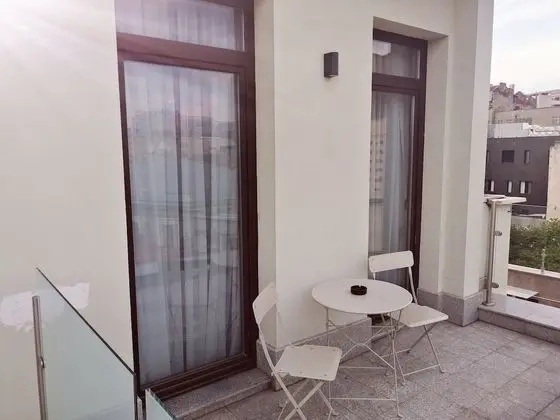 Deluxe Oda, Balkon