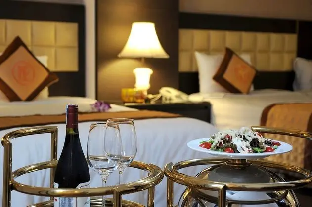 Deluxe Tek Büyük Yataklı Oda, Bahçe Manzaralı