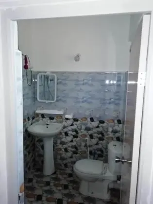 Deluxe Tek Büyük Yataklı Oda (AC)