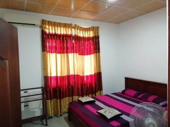 Deluxe Tek Büyük Yataklı Oda (Non AC)