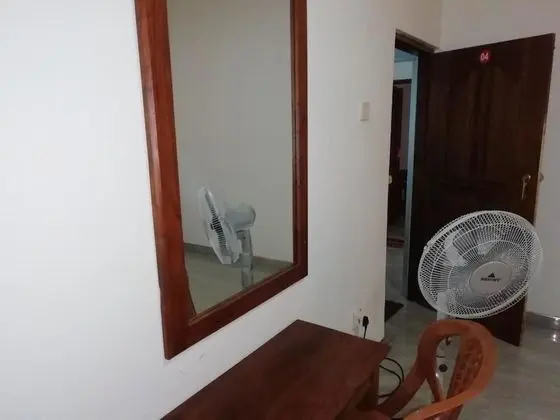 Deluxe Tek Büyük Yataklı Oda (Non AC)