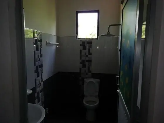 Deluxe Tek Büyük Yataklı Oda (Non AC)