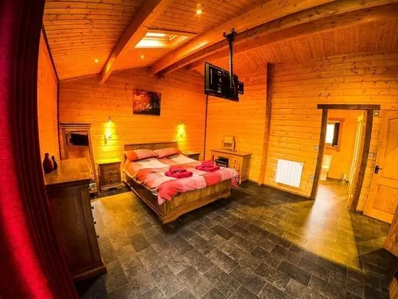 Luxury Apart Daire, Banyolu/Duşlu (with big Jacuzzi)