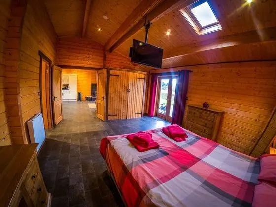 Luxury Apart Daire, Banyolu/Duşlu (with big Jacuzzi)